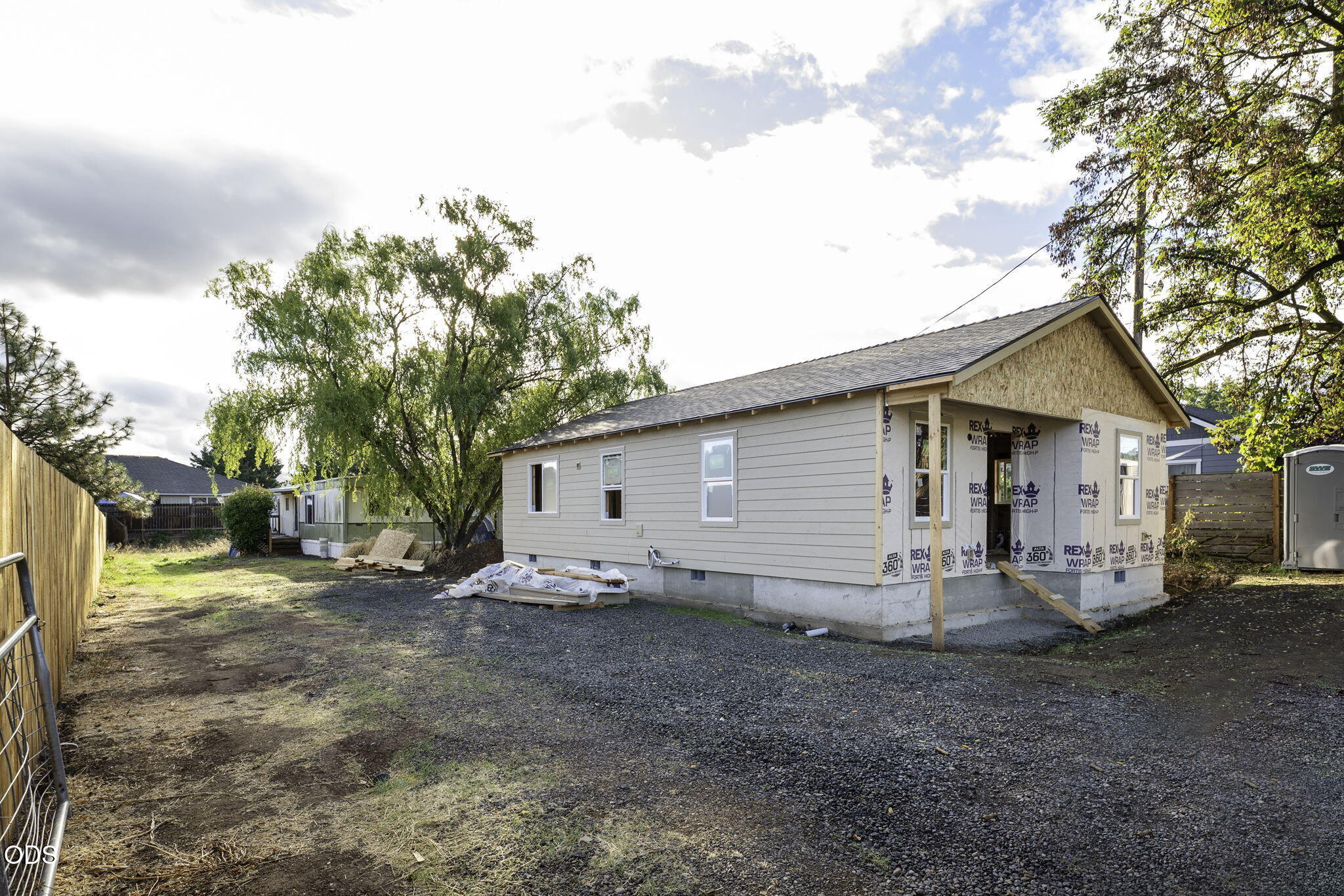 1295 Thomas Road Medford, OR 97501 - Photo 7 of 9 Gallery Image 7