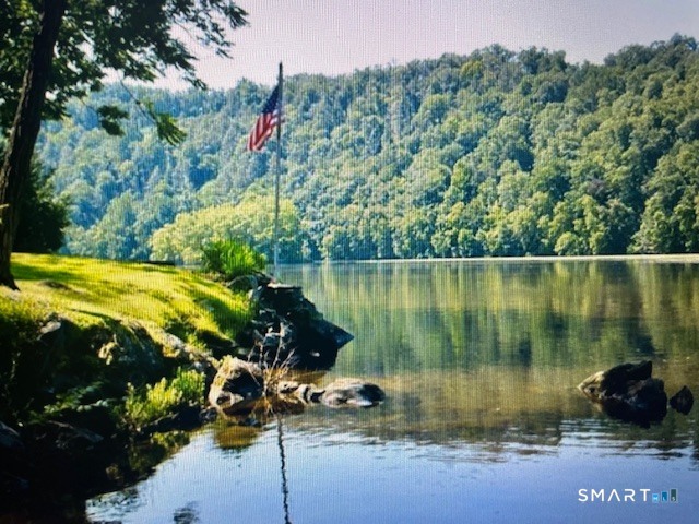 75 Lake Lillinonah Road North Bridgewater, CT 06752 - Photo 16 of 19