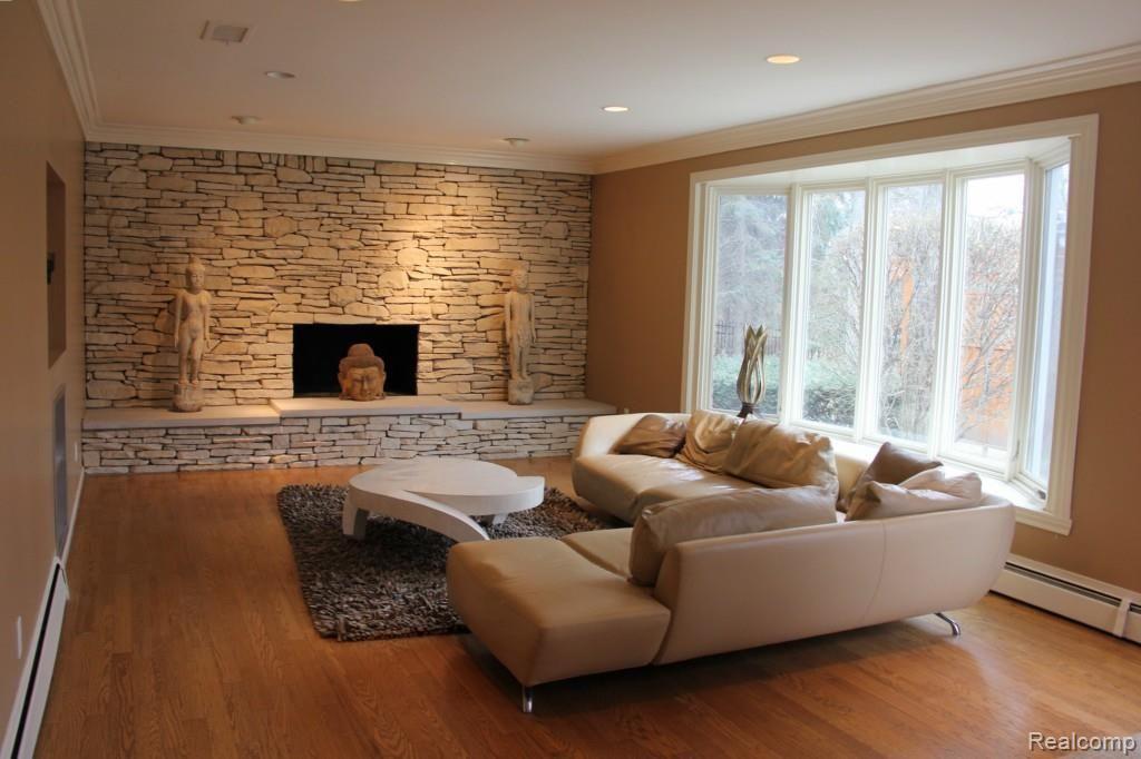 543 Overbrook Road Bloomfield Hills, MI 48302 - Photo 7 of 11 Family Room