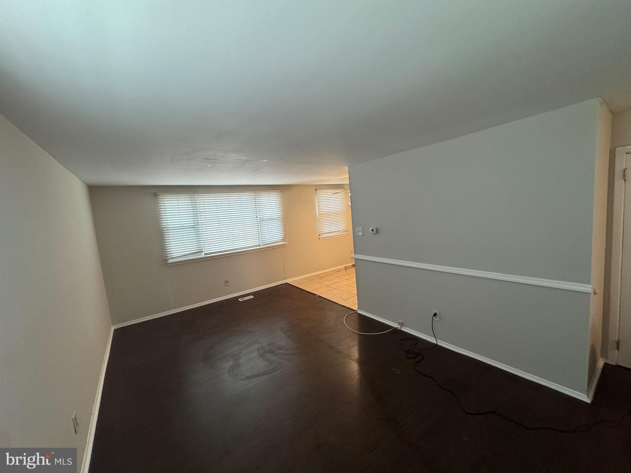 3627-00 Red Lion Road Philadelphia, PA 19154 - Photo 3 of 14 Living room