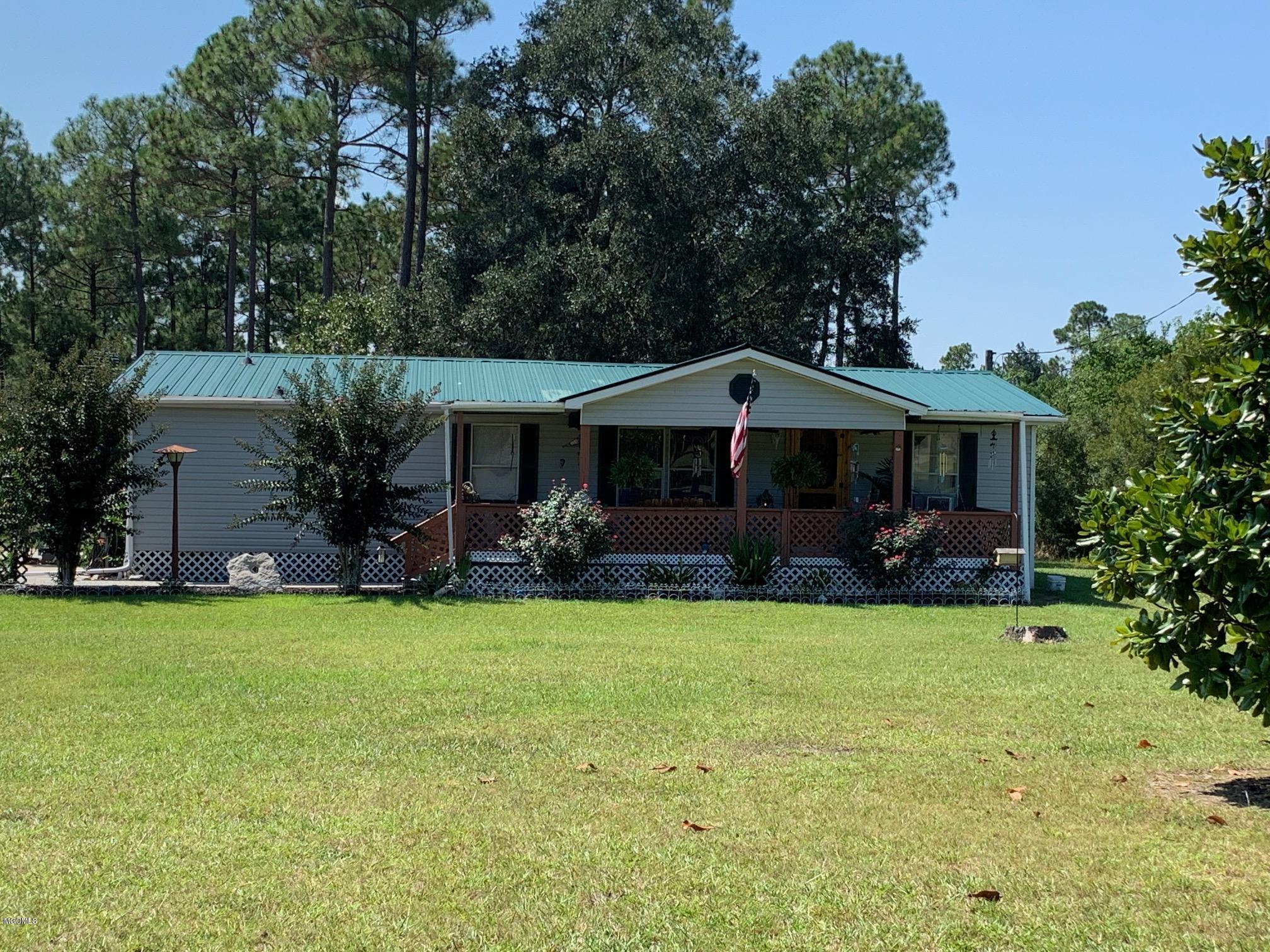 12121 Overlook Road Vancleave, MS 39565 - Photo 1 of 9 IMG_0927 (002)