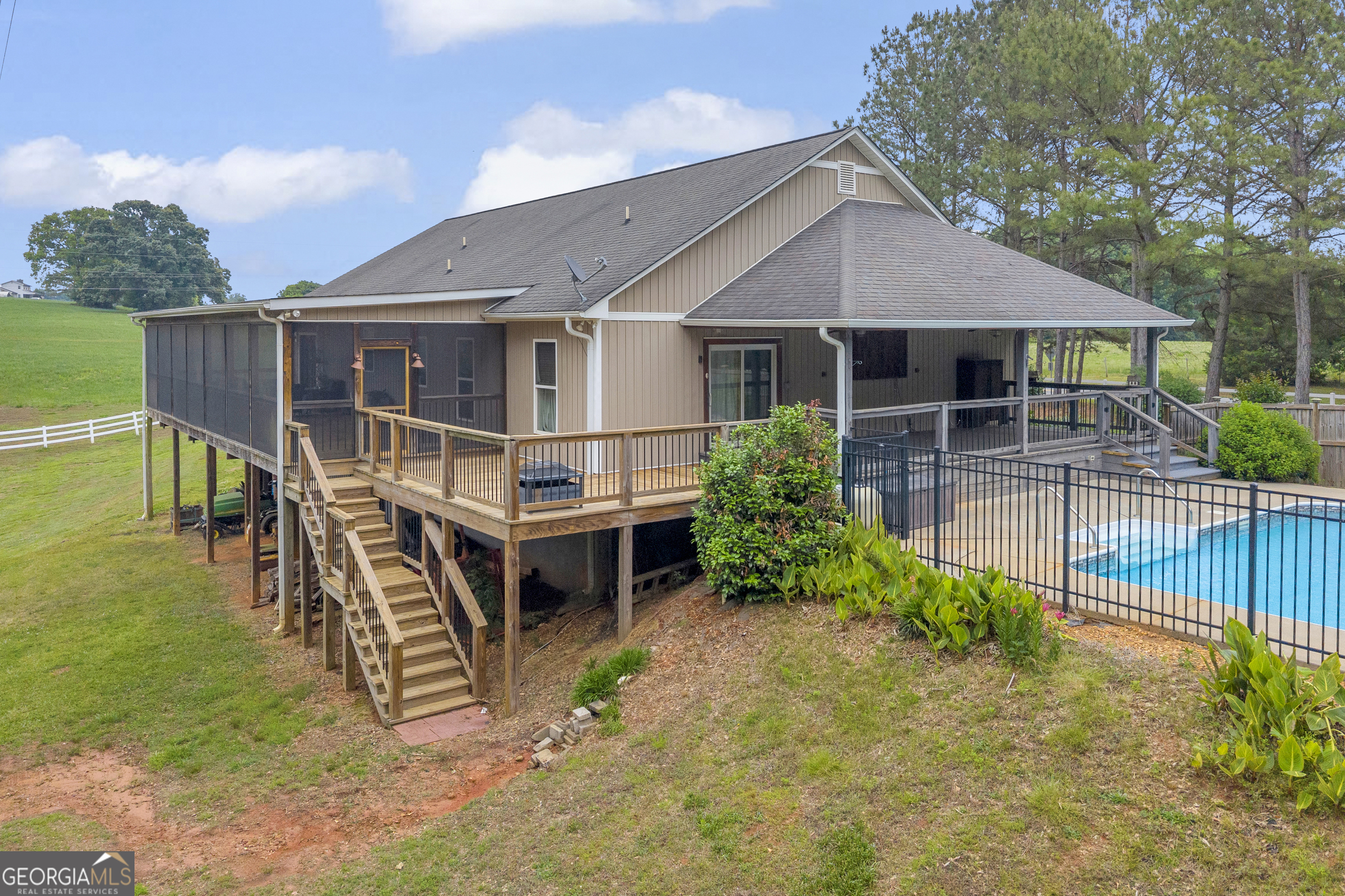 836 Jackson Bridge Road Canon, GA 30520 - Photo 5 of 77