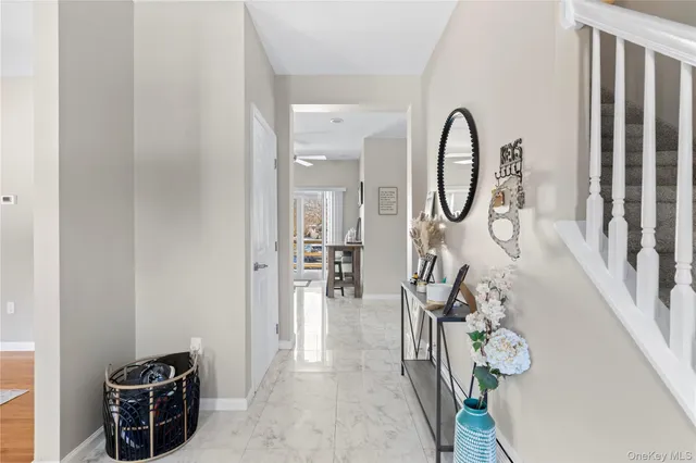 $6,500 | 65 Ocean Avenue, Bay Shore, NY 11706