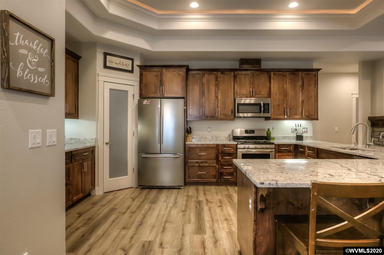357 Summit View Avenue Southeast Salem, OR 97306 - Photo 16 of 40