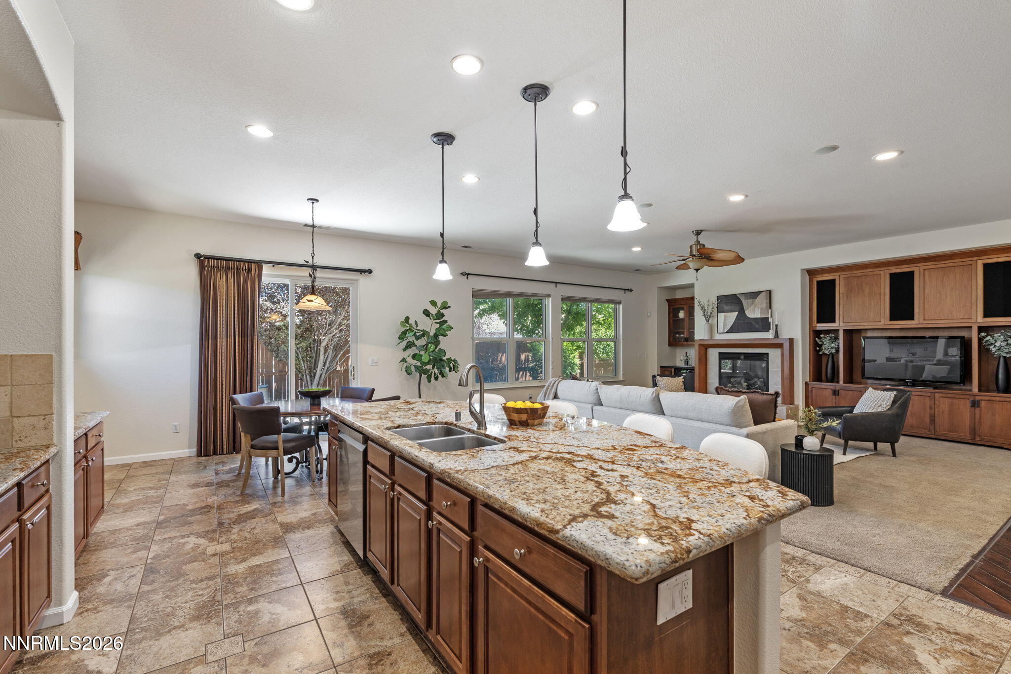 1629 Bridgeview Court Reno, NV 89521 - Photo 29 of 60 29-web-or-mls-DSC09328