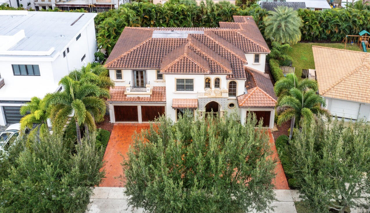 434 Northeast 7th Street Boca Raton, FL 33432 - Photo 34 of 40 1CB9D1D4-FBE6-4E05-AEC9-E1FFC9D03564_1_2