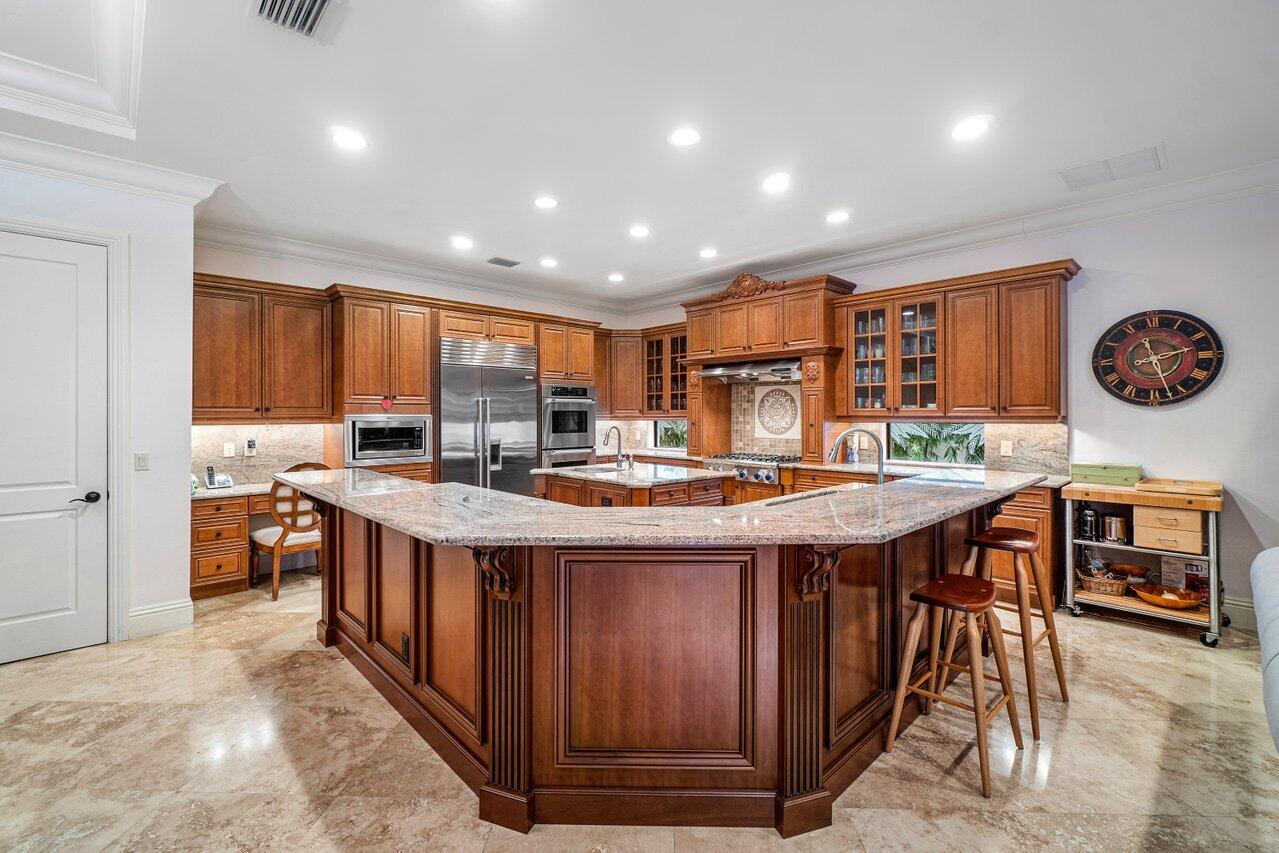 434 Northeast 7th Street Boca Raton, FL 33432 - Photo 8 of 40 FA97E510-0ED5-4BBE-AC30-C117C5EB4458