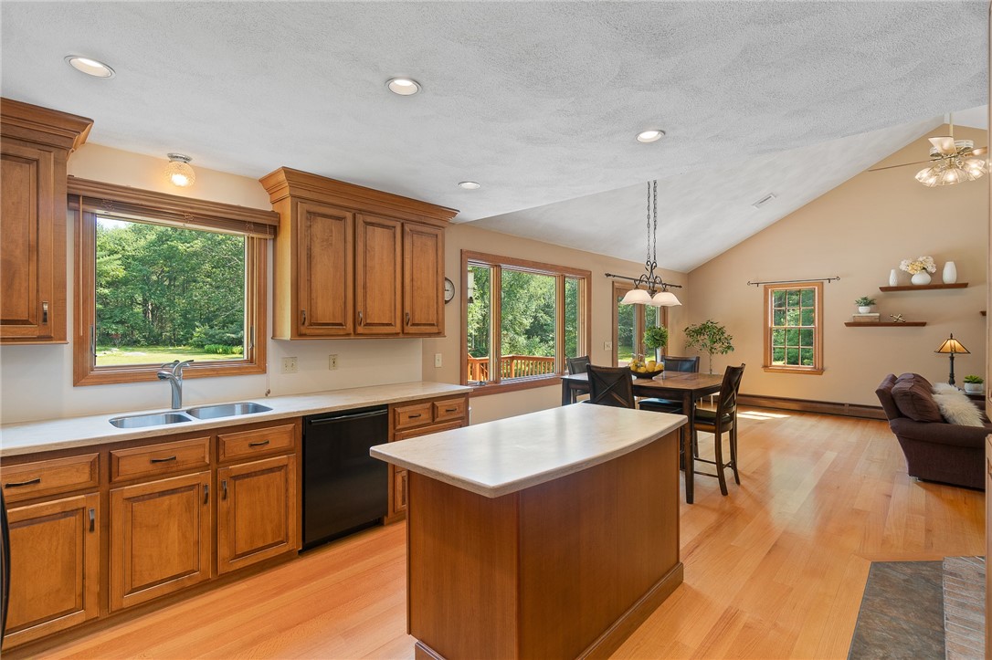 206 Pardon Joslin Road Exeter, RI 02822 - Photo 17 of 47 Center Prepping Island