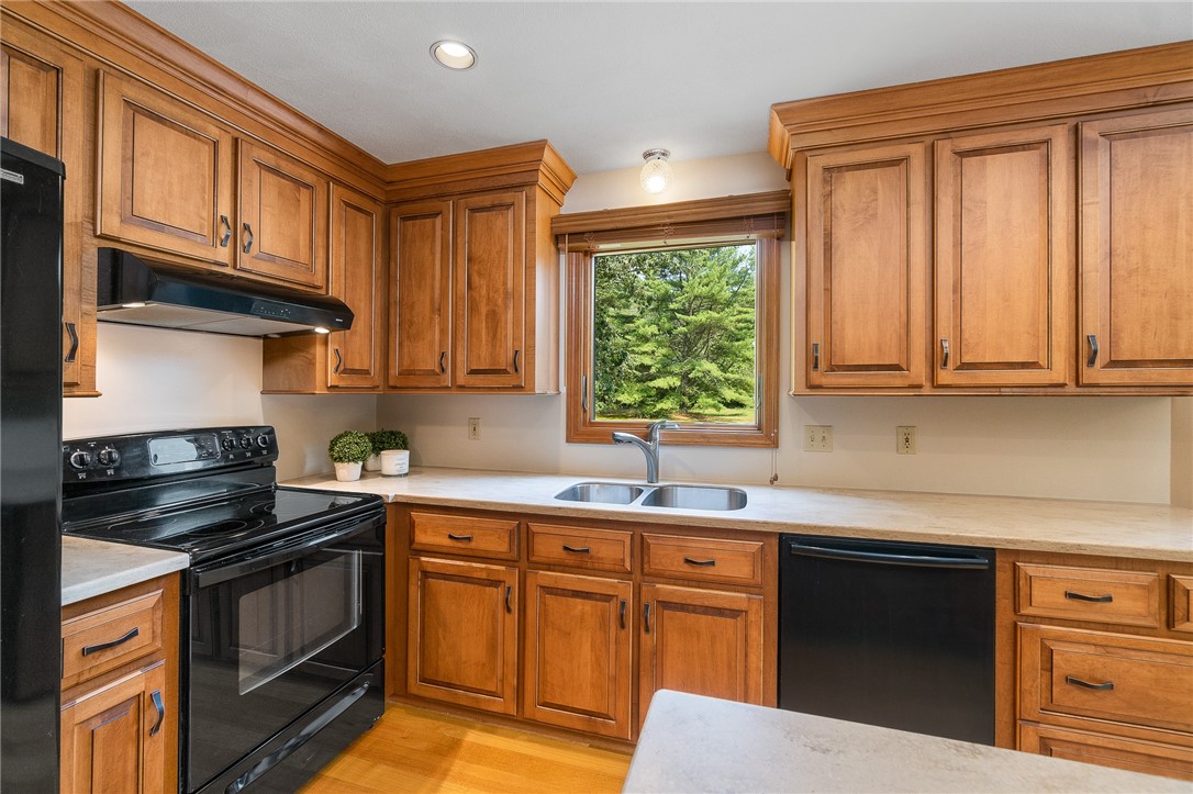 206 Pardon Joslin Road Exeter, RI 02822 - Photo 18 of 47 Custom Built Maple Cabinets with soft close Drawers