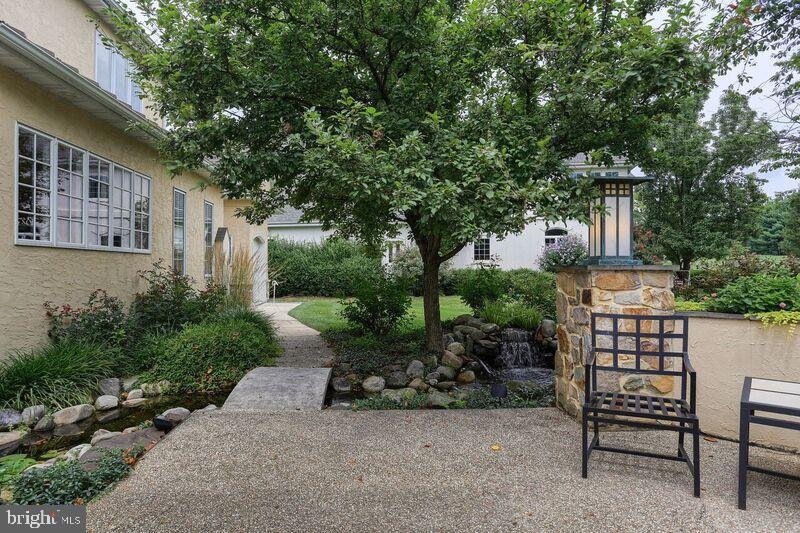 806 Bent Creek Drive Lititz, PA 17543 - Photo 9 of 58