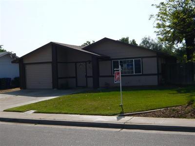 1481 North Pecan Avenue Reedley, CA 93654 - Photo 1 of 6 Gallery Image 1