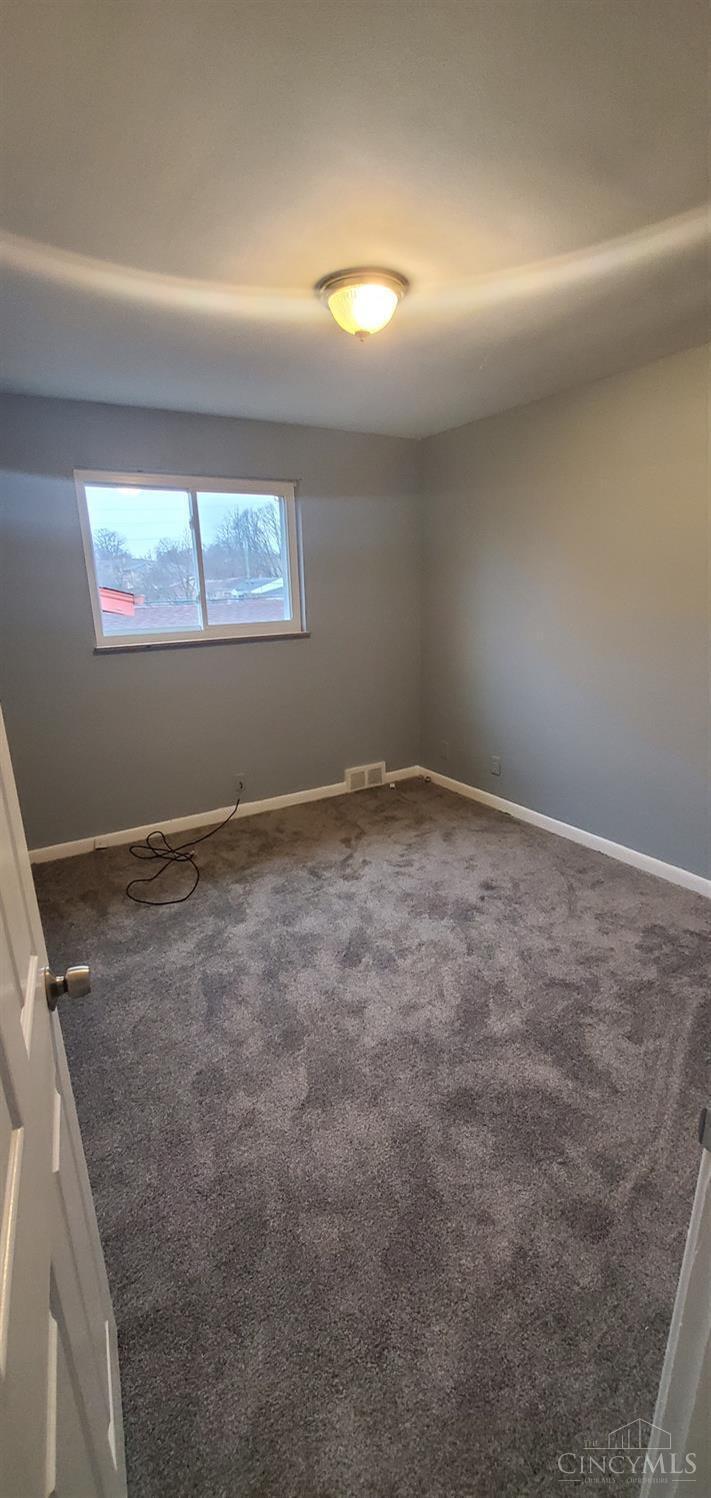 7956 Stillwell Road Cincinnati, OH 45237 - Photo 10 of 14