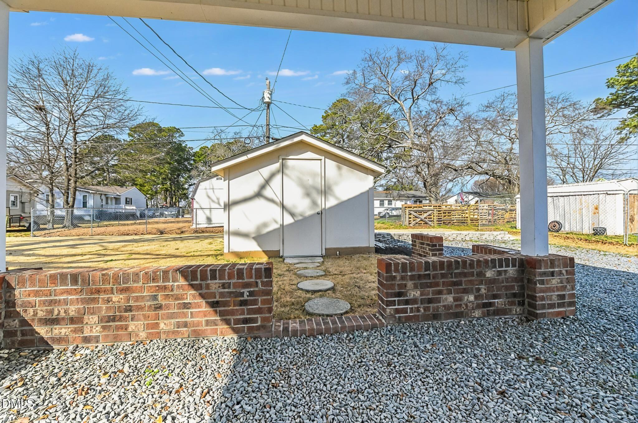 306 Chicopee Road Benson, NC 27504 - Photo 27 of 31 023