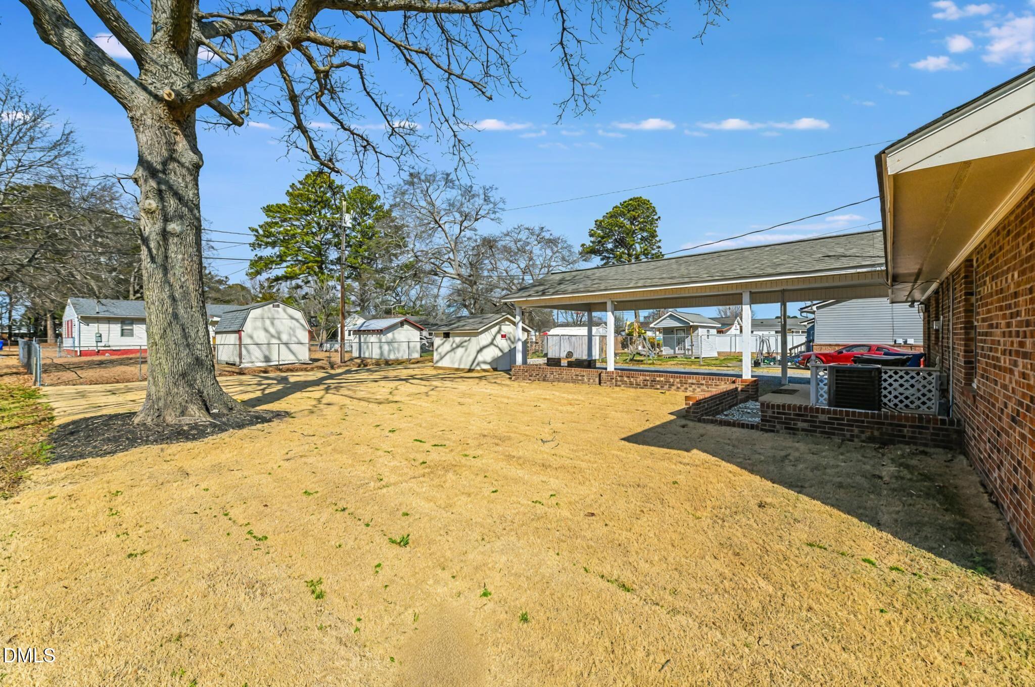 306 Chicopee Road Benson, NC 27504 - Photo 29 of 31 025