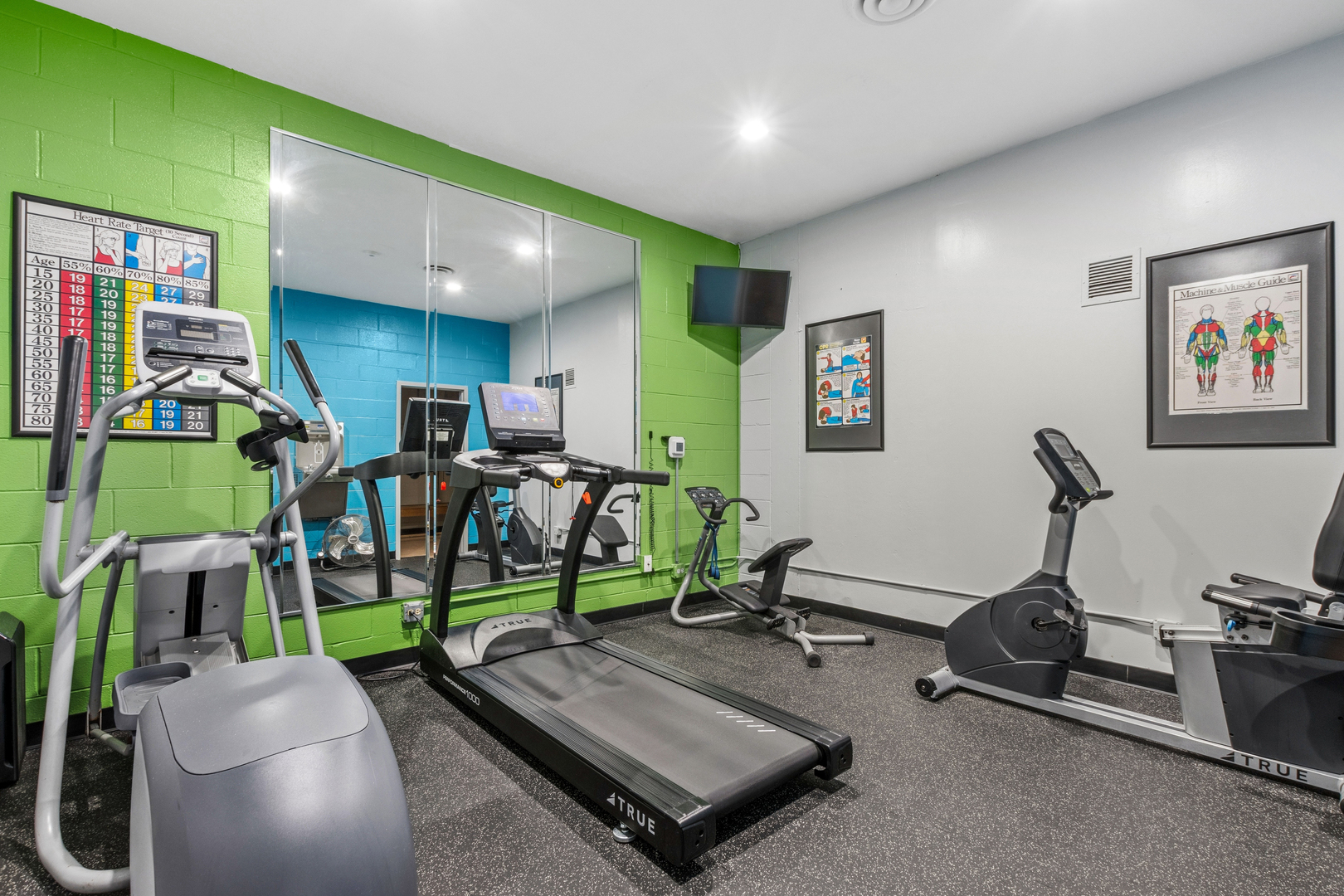 6325 North Sheridan Road, Unit 1606 Chicago, IL 60660 - Photo 14 of 21