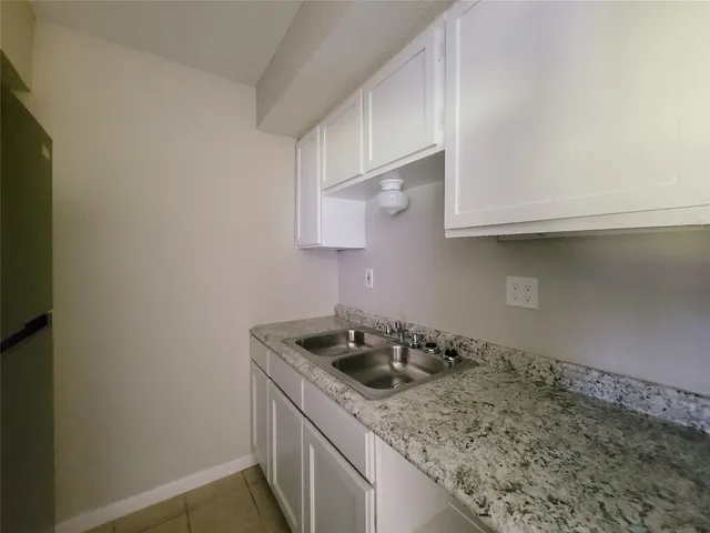 $850 | 3206 Lobit Drive, Unit 35, Dickinson, TX 77539