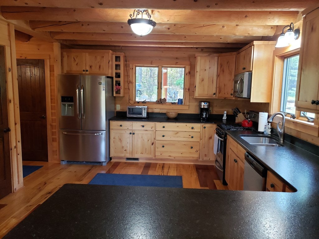 71 Rugby Road Mouth Of Wilson, VA 24363 - Photo 20 of 62 Gallery Image 20