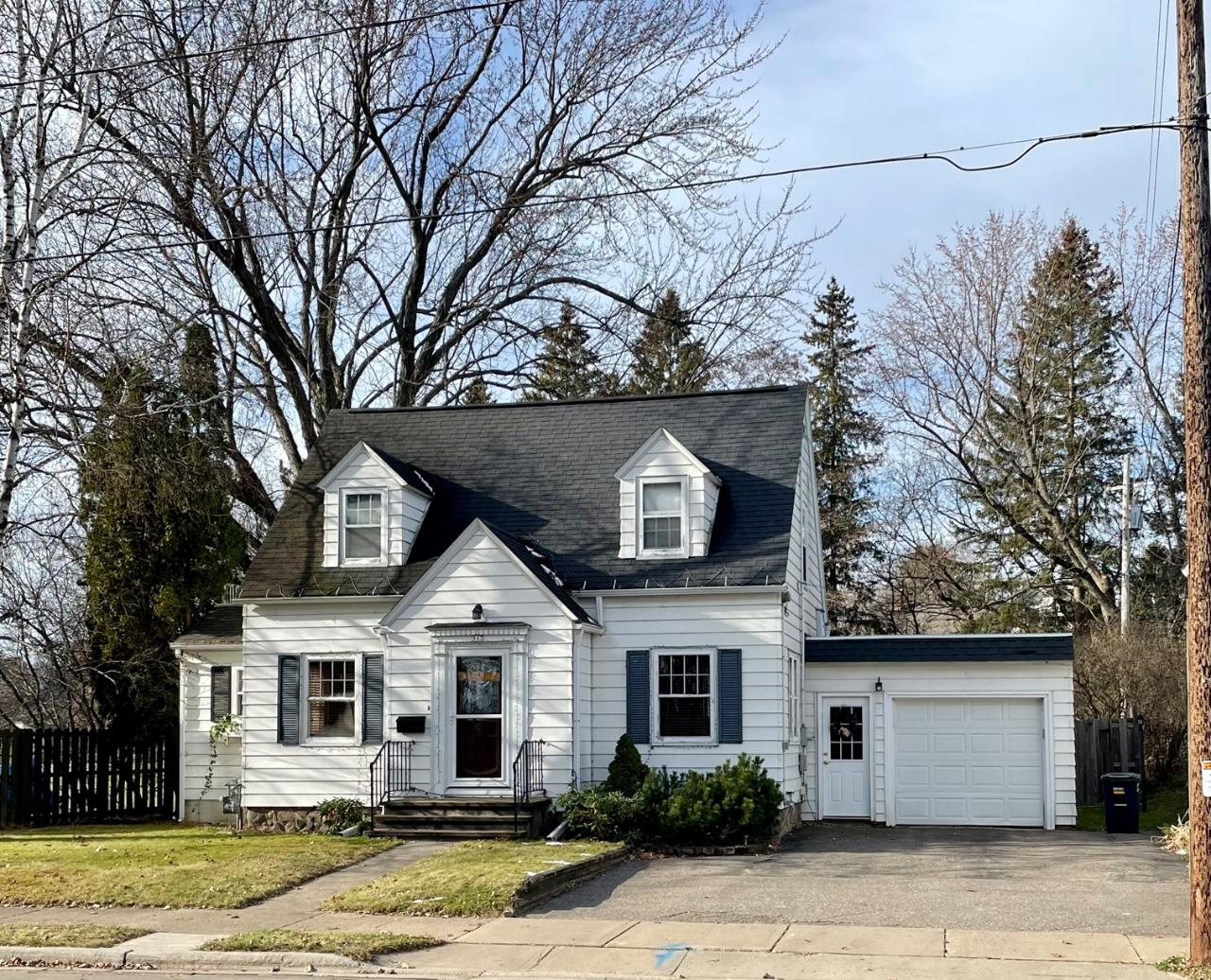 513 Maple Street Rhinelander, WI 54501 - Photo 1 of 18 Gallery Image 1