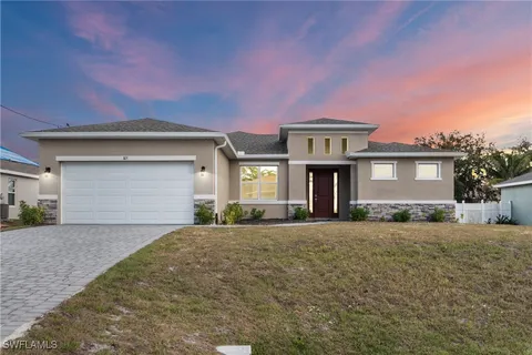$399,995 | 305 Northwest 18th Place, Cape Coral, FL 33993