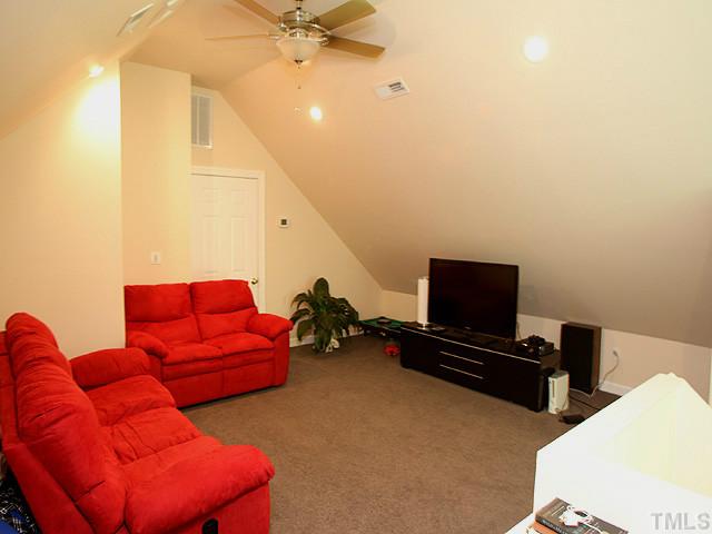 5124 Celbridge Place Raleigh, NC 27613 - Photo 20 of 25