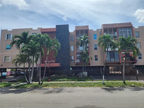 $210,000 | 6095 West 19th Avenue, Unit 205, Hialeah, FL 33012