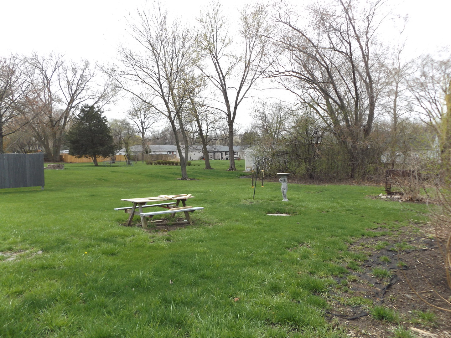3610 North Old Buffalo Grove Road Arlington Heights, IL 60004 - Photo 2 of 3 a view of a park with large trees