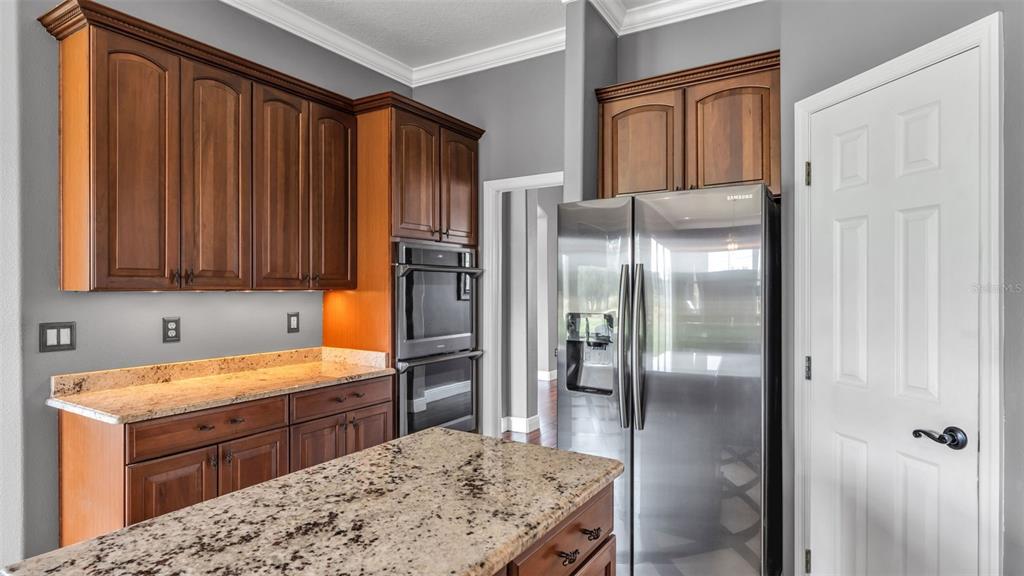 1210 Facet View Way Valrico, FL 33594 - Photo 16 of 76