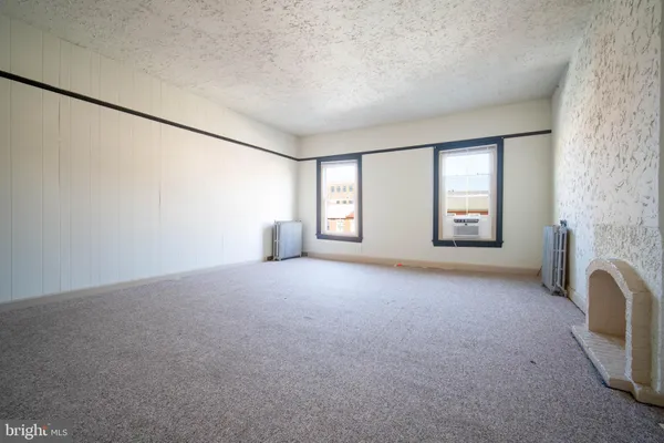$3,300 | 126 West Market Street, Unit 4, West Chester, PA 19382