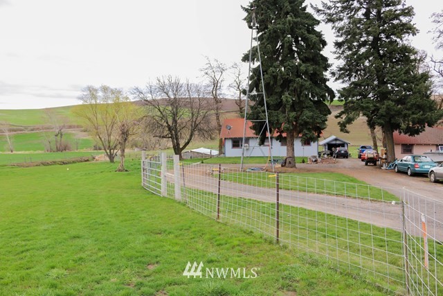 323 Whetstone Road Dayton, WA 99328 - Photo 8 of 25