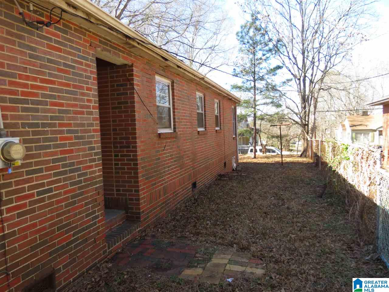 301 6th Street South Bessemer, AL 35020 - Photo 5 of 21