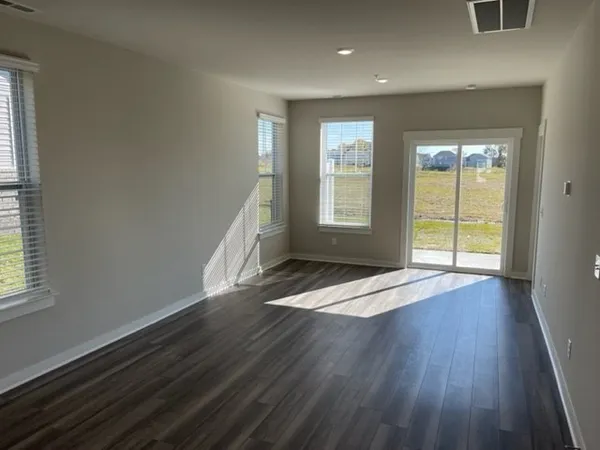 $1,900 | 650 Birdie Dr Spring Hill, Spring Hill, TN 37174
