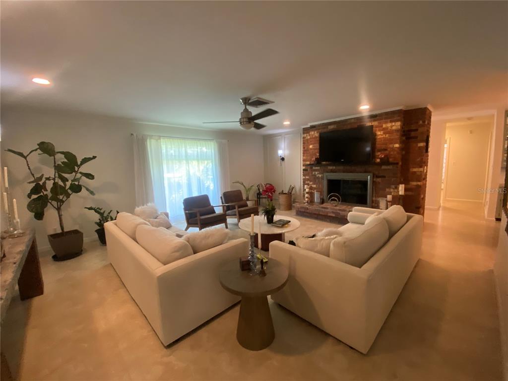 16918 Tobacco Road Lutz, FL 33558 - Photo 12 of 99 Gallery Image 12