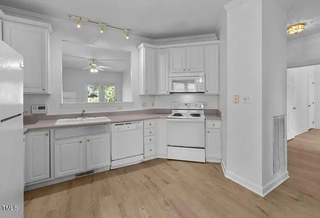 $1,800 | 1928 Castle Pines Drive, Raleigh, NC 27604