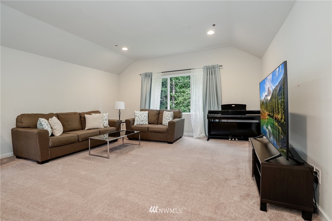 19206 14TH Avenue Southeast Bothell, WA 98012 - Photo 25 of 29 Gallery Image 25