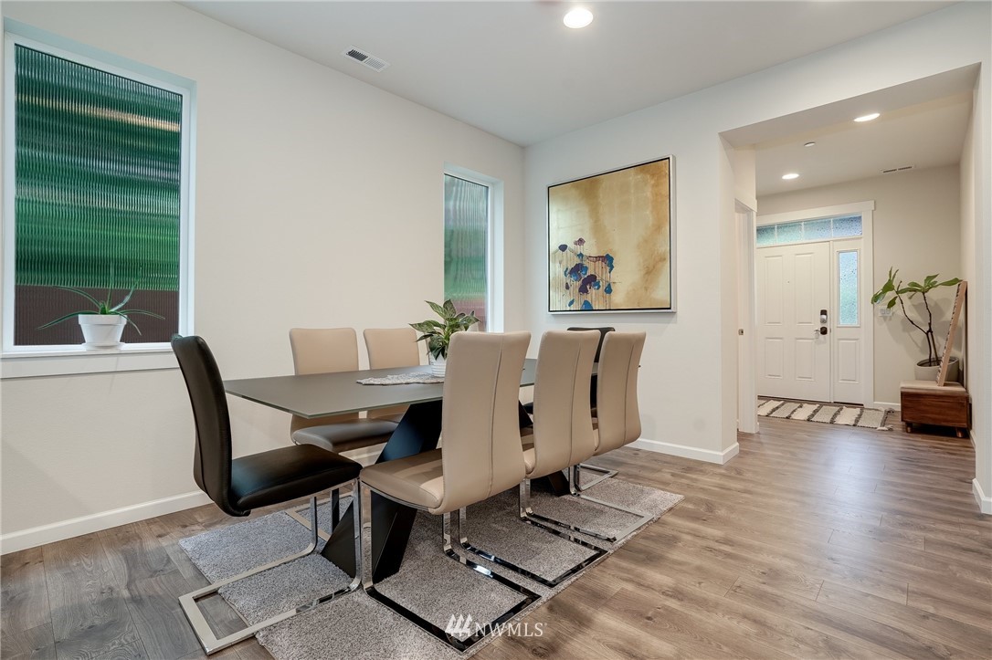 19206 14TH Avenue Southeast Bothell, WA 98012 - Photo 4 of 29 Gallery Image 4