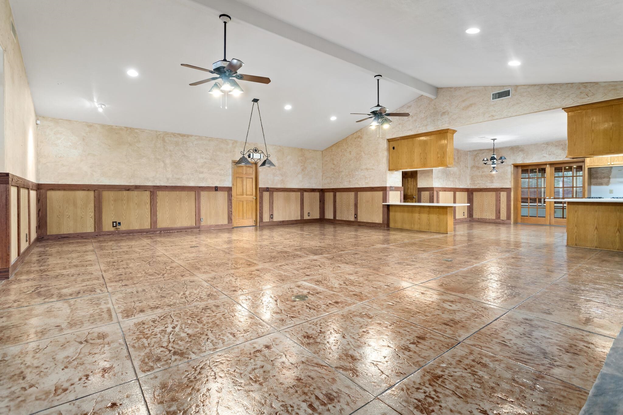 486 Parish Road Orange, TX 77632 - Photo 12 of 49