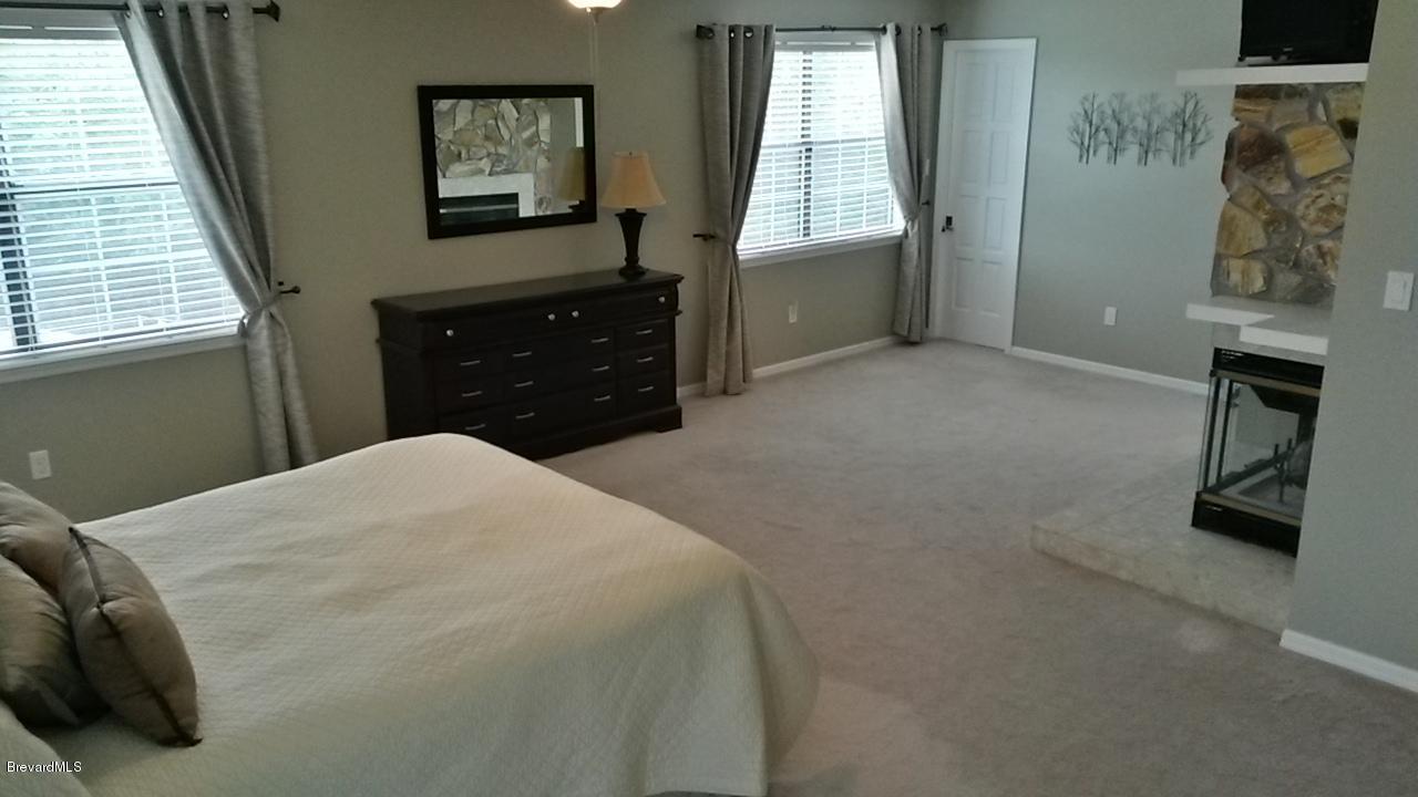 991 Sunswept Road Northeast Palm Bay, FL 32905 - Photo 16 of 40 20160402_095406_Richtone(HDR)