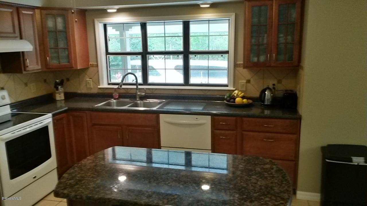 991 Sunswept Road Northeast Palm Bay, FL 32905 - Photo 27 of 40 20160402_093413_Richtone(HDR)