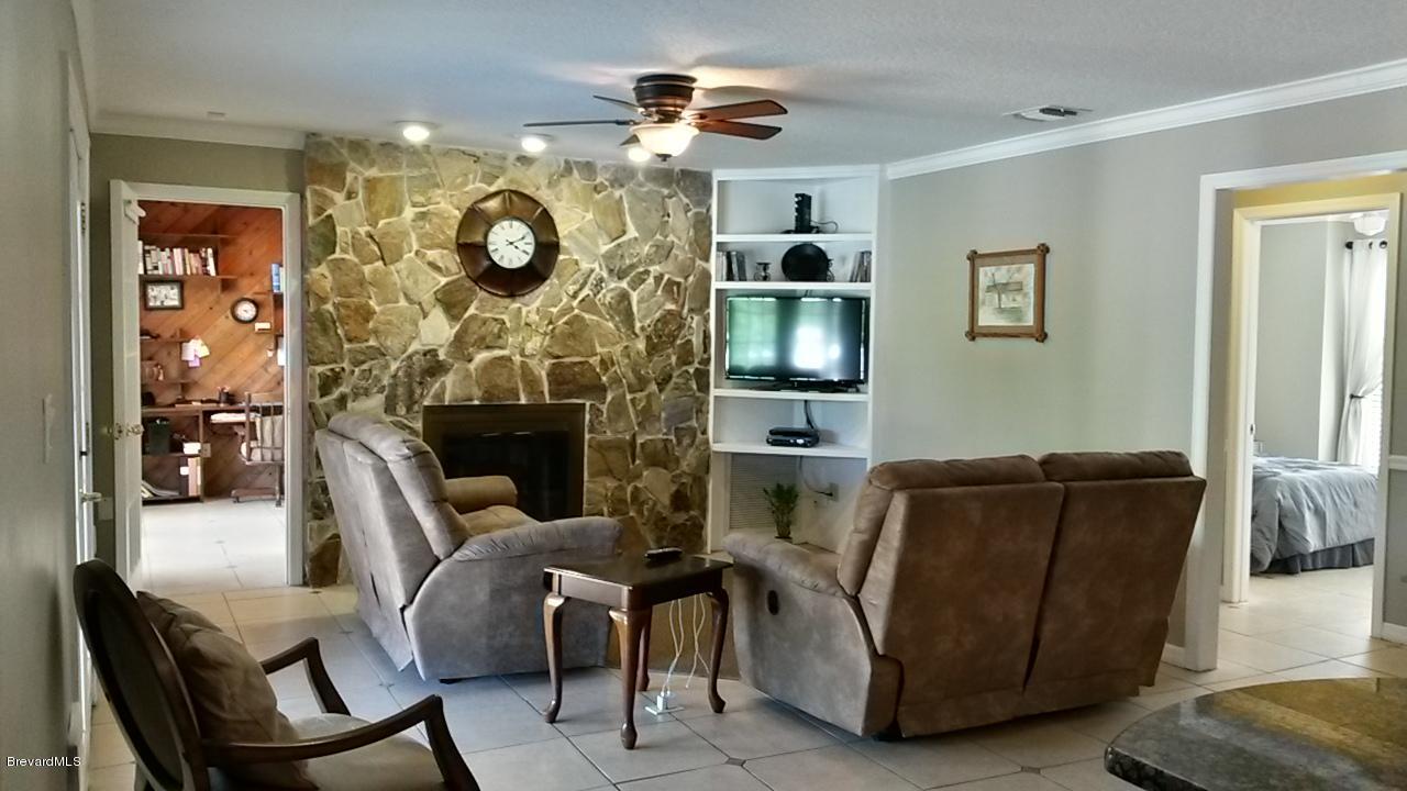 991 Sunswept Road Northeast Palm Bay, FL 32905 - Photo 32 of 40 20160404_161332_Richtone(HDR)