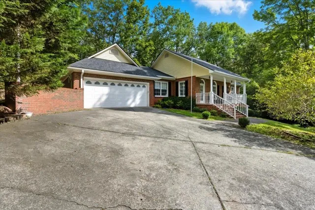 $549,000 | 16 Webb Drive, Cartersville, GA 30120