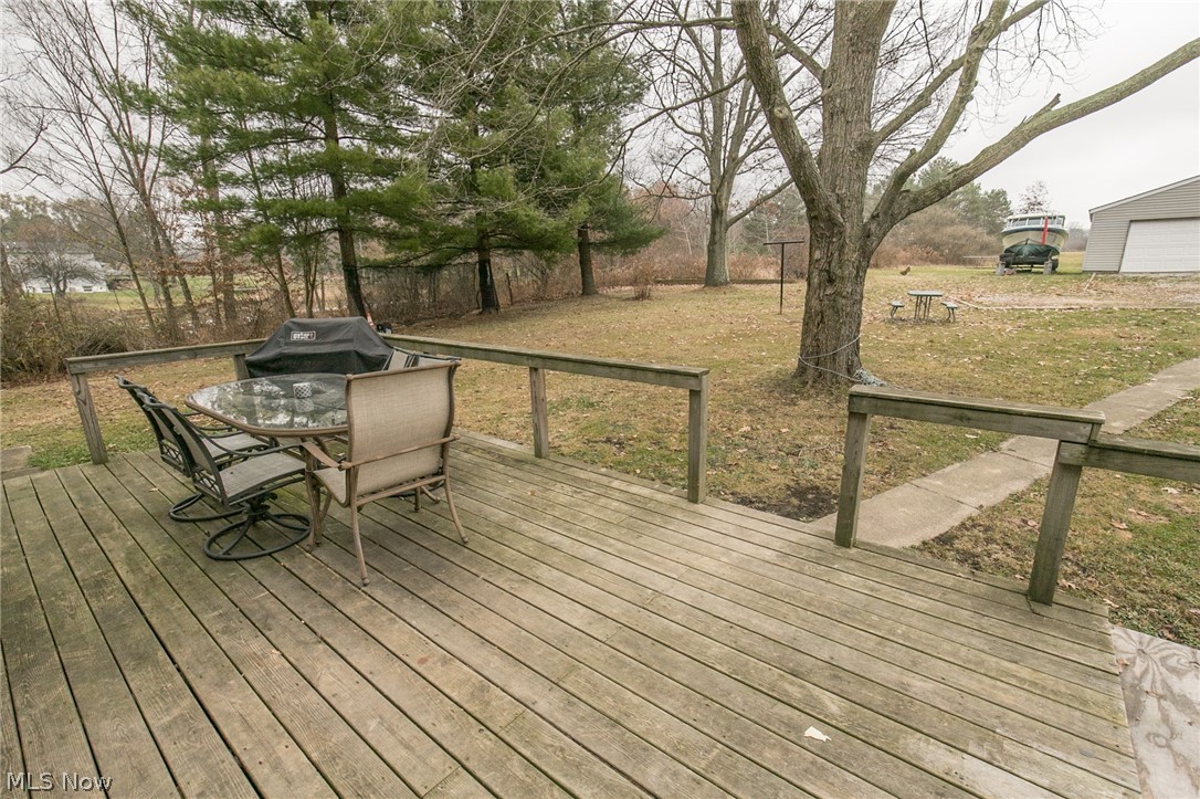 2587 Ridge Road Hinckley, OH 44233 - Photo 32 of 35