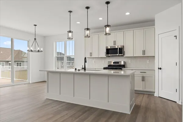 $685,900 | 1746 Whalen Drive, Oconomowoc, WI 53066
