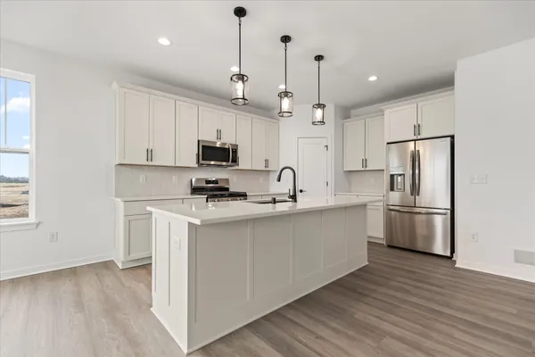 $685,900 | 1746 Whalen Drive, Oconomowoc, WI 53066