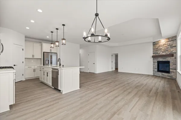 $685,900 | 1746 Whalen Drive, Oconomowoc, WI 53066