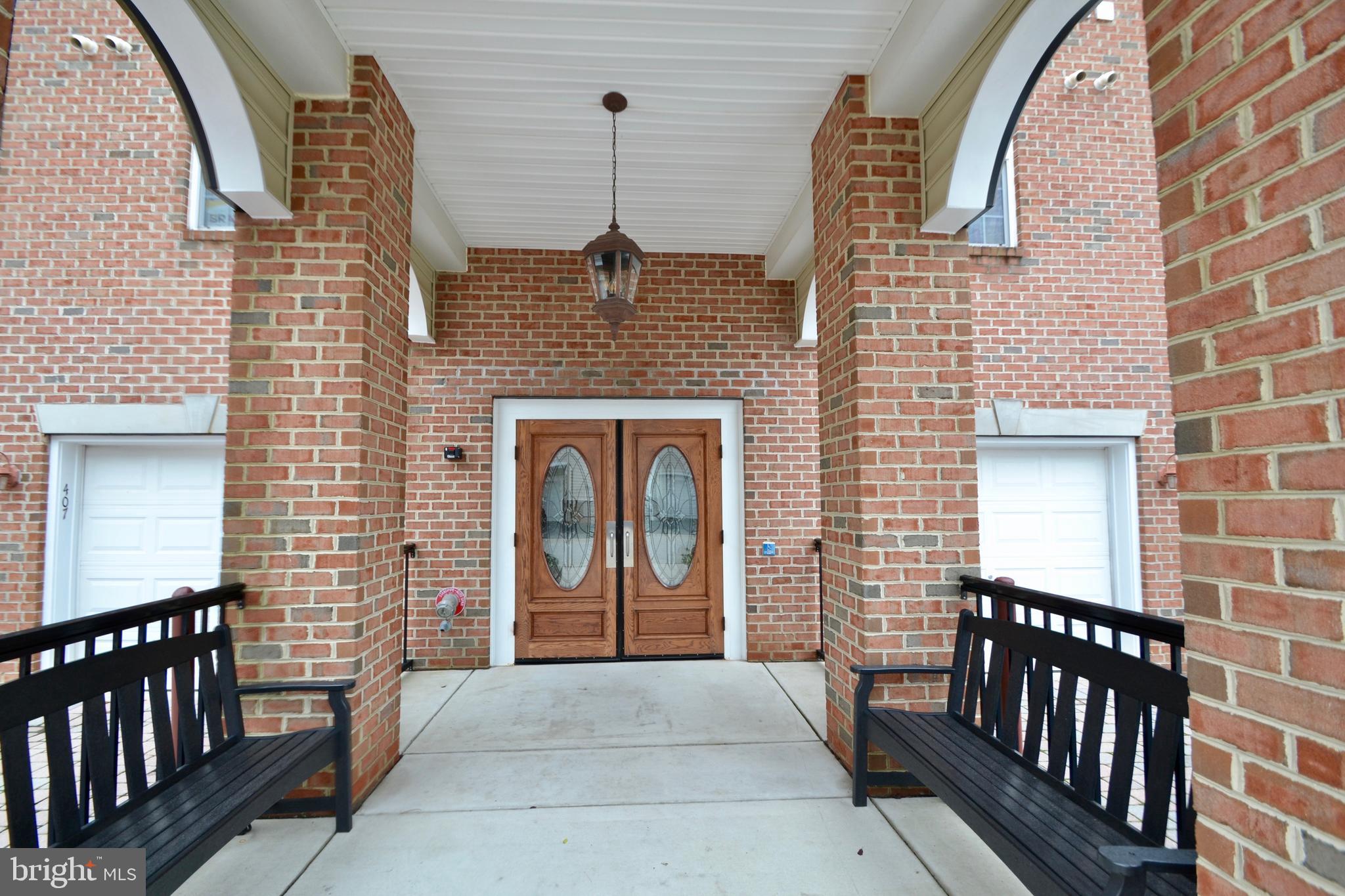 7335 Brookview Road, Unit 206 Elkridge, MD 21075 - Photo 29 of 37 Covered Walkway