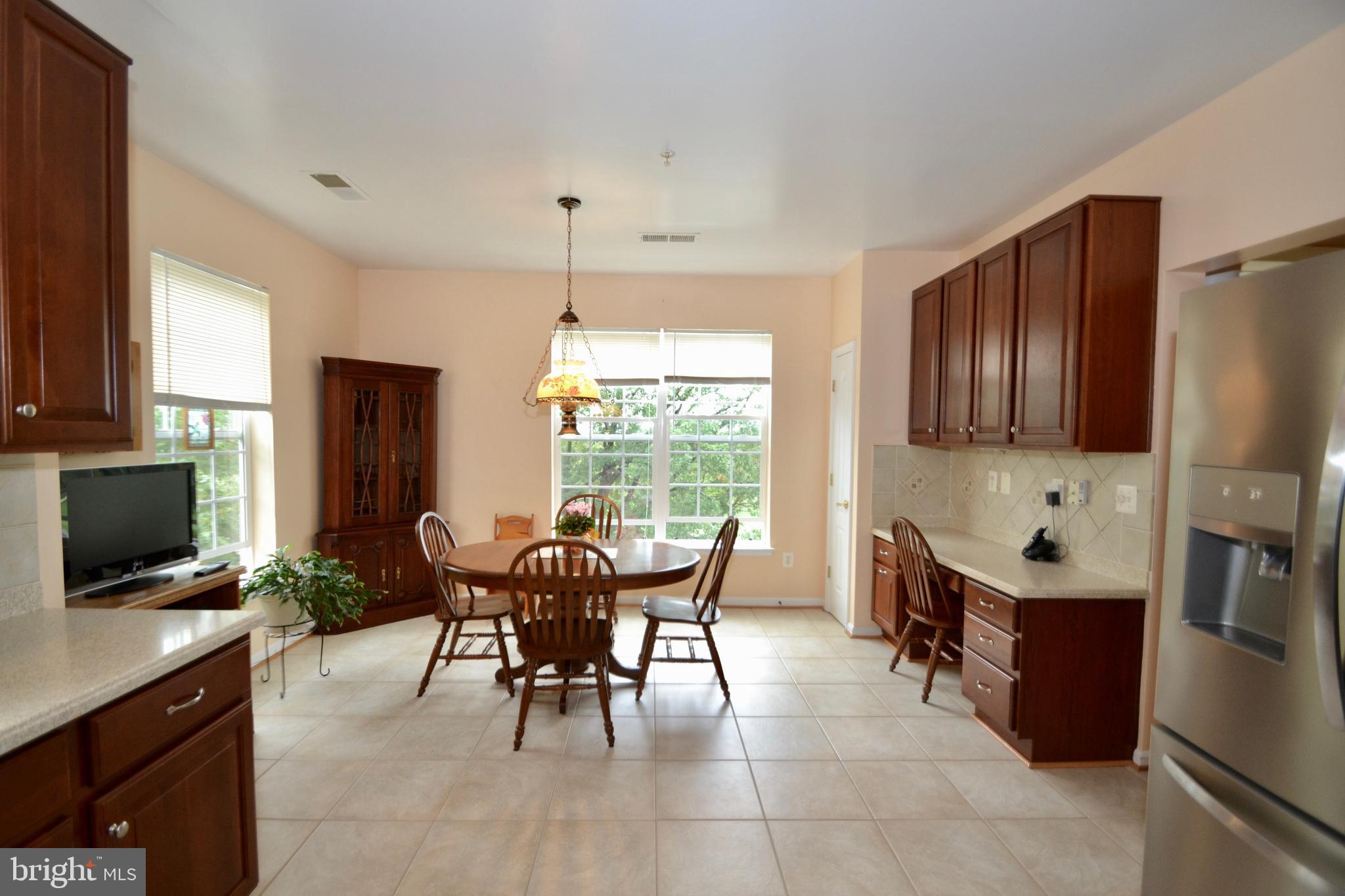 7335 Brookview Road, Unit 206 Elkridge, MD 21075 - Photo 10 of 37 Plenty Of Table Space