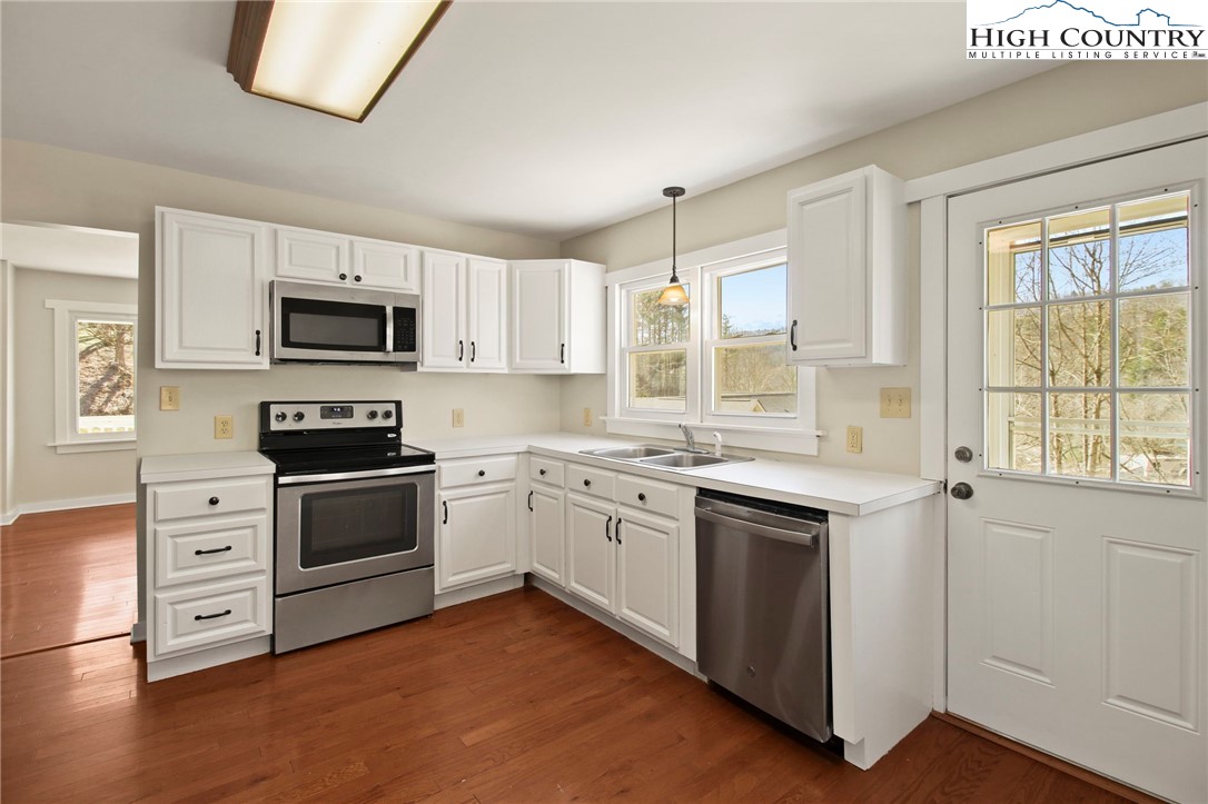 241 Green Briar Road Boone, NC 28607 - Photo 11 of 26 Gallery Image 11