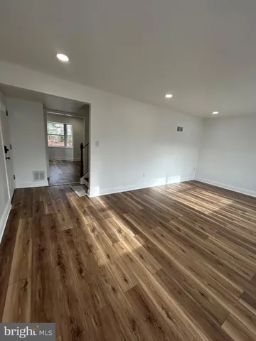 $400,000 | 7036 Palamar Terrace, Lanham, MD 20706