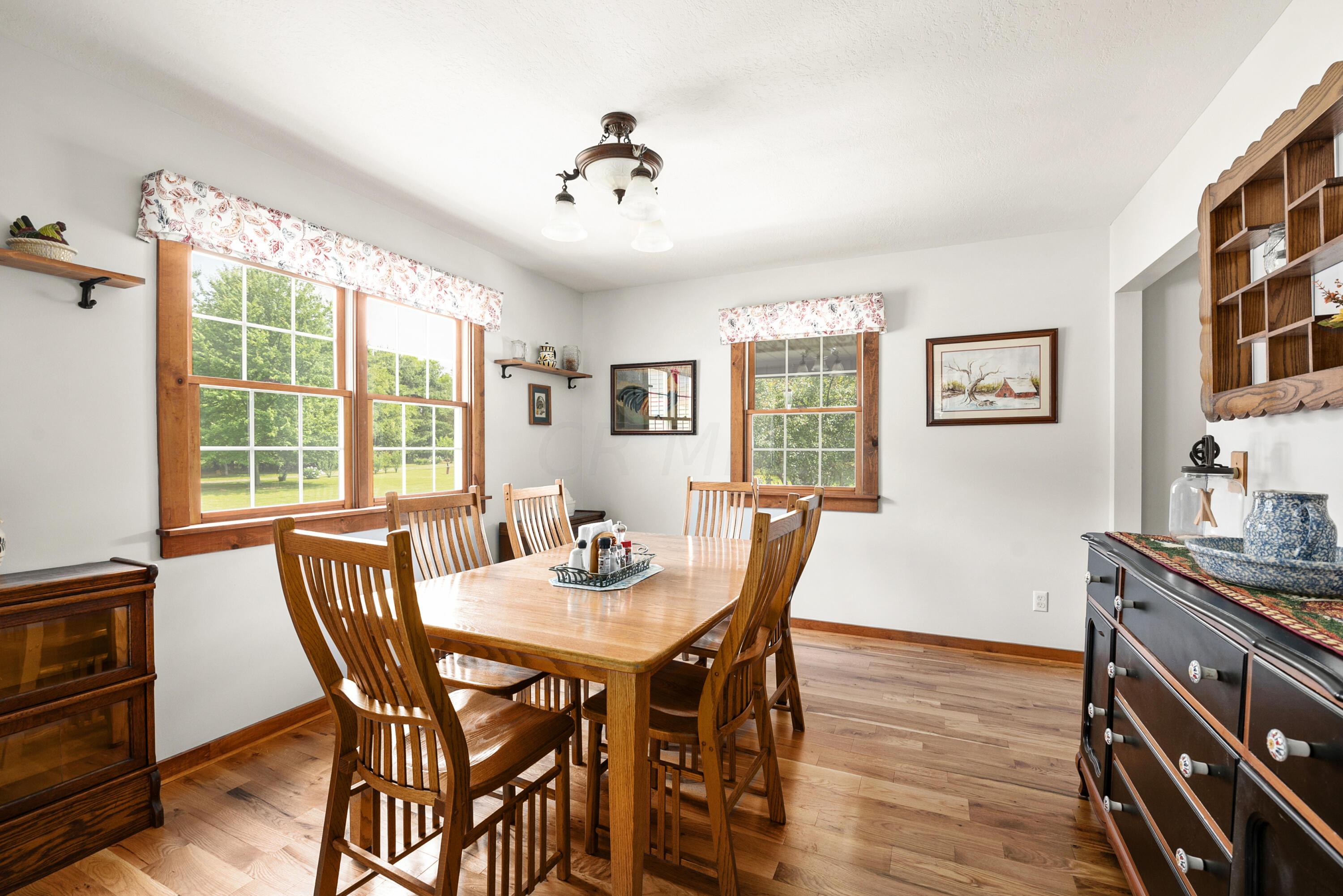 12673 Middlefork Road Amanda, OH 43102 - Photo 15 of 88 Dining Room