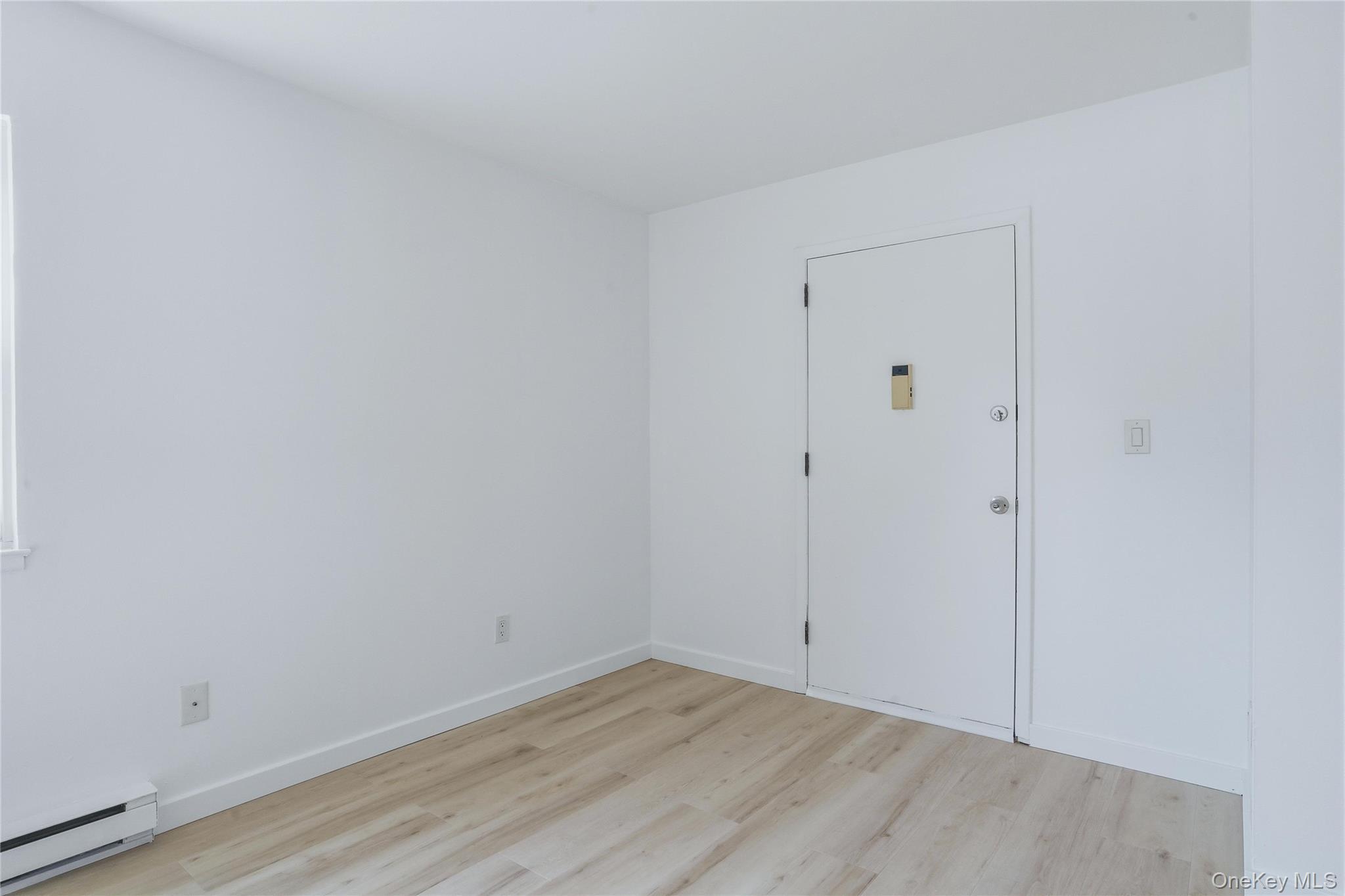 19 White Gate Road, Unit J Wappingers Falls, NY 12590 - Photo 4 of 20